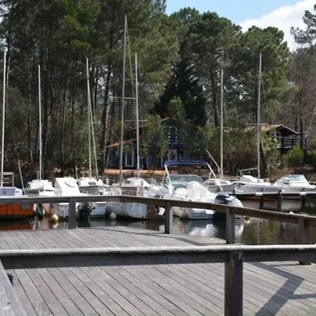 Maison Familiale En Bordure Du - O Bois Flotte Ferienhaus
